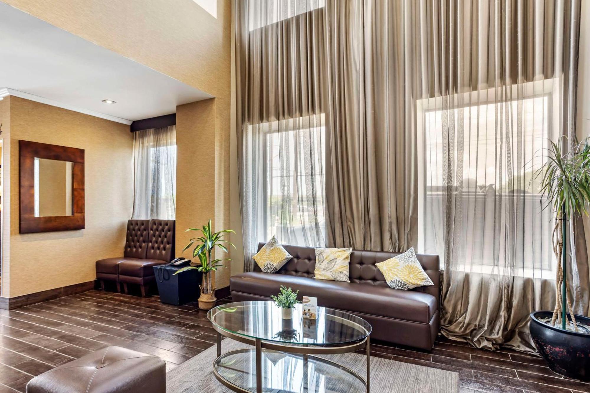 Best Western Plus Newark Airport West Экстерьер фото