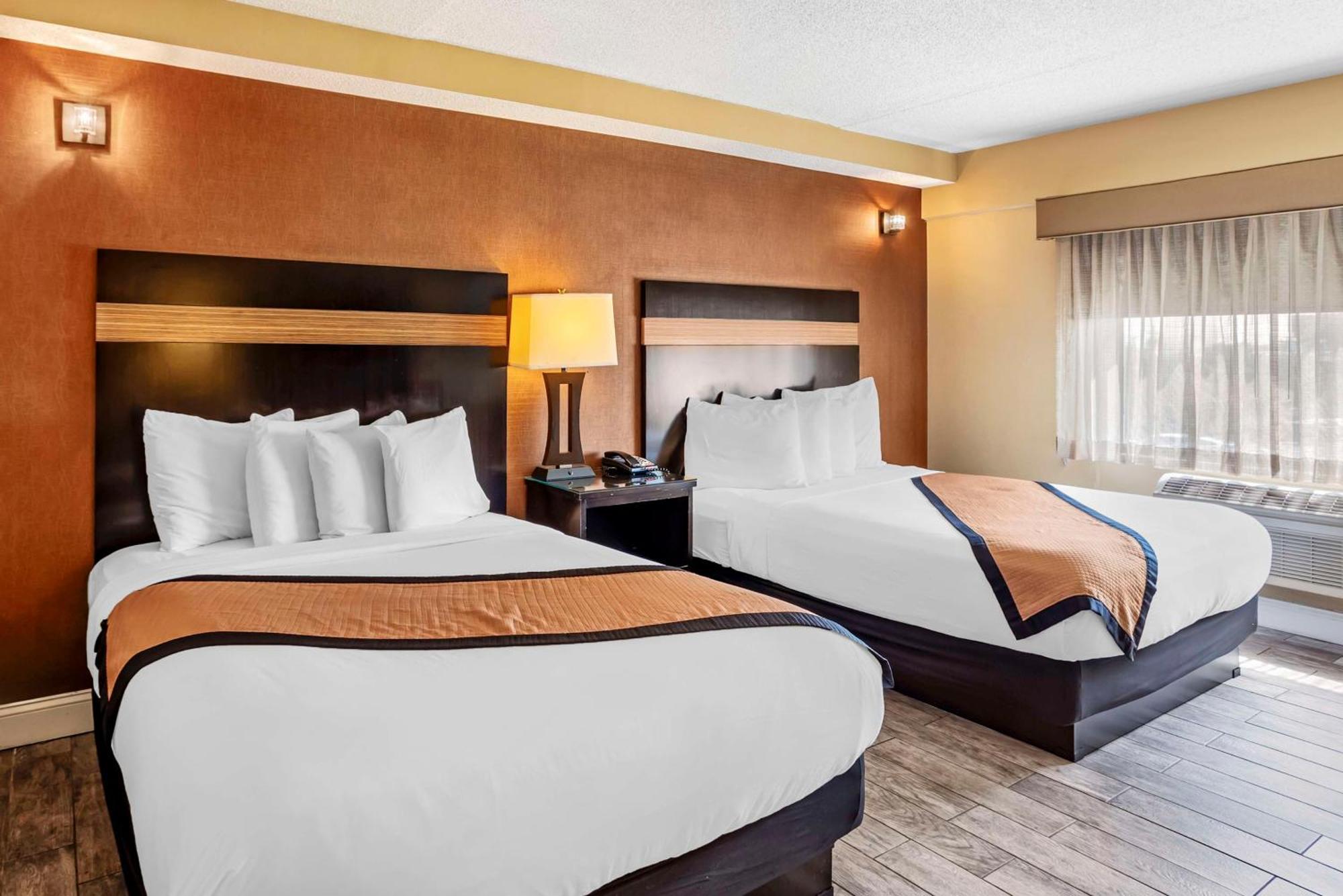 Best Western Plus Newark Airport West Экстерьер фото